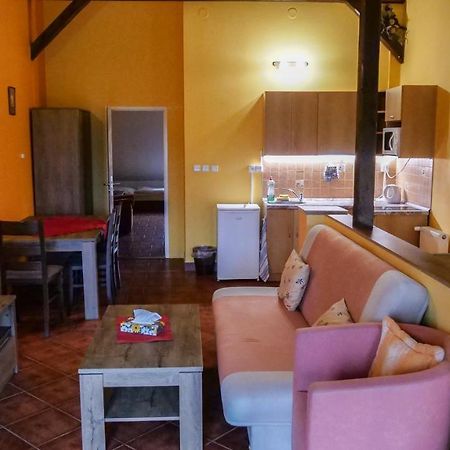 Penzion Na Hradbach Louny Ngoại thất bức ảnh