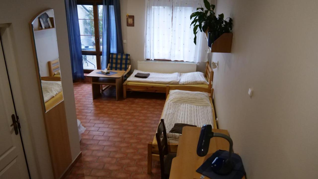 Penzion Na Hradbach Louny Ngoại thất bức ảnh